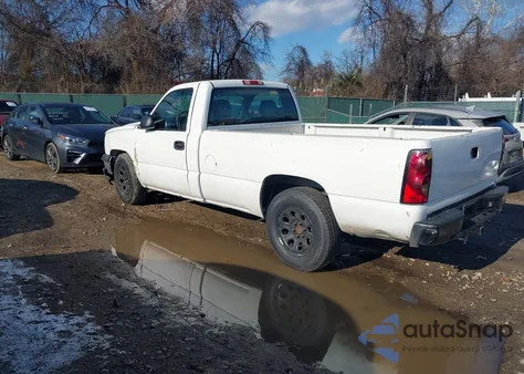 2007 Chevrolet Silverado 1500 Classic Work Truck z USA, uszkodzony, nr VIN 1GCEC14X07Z176725